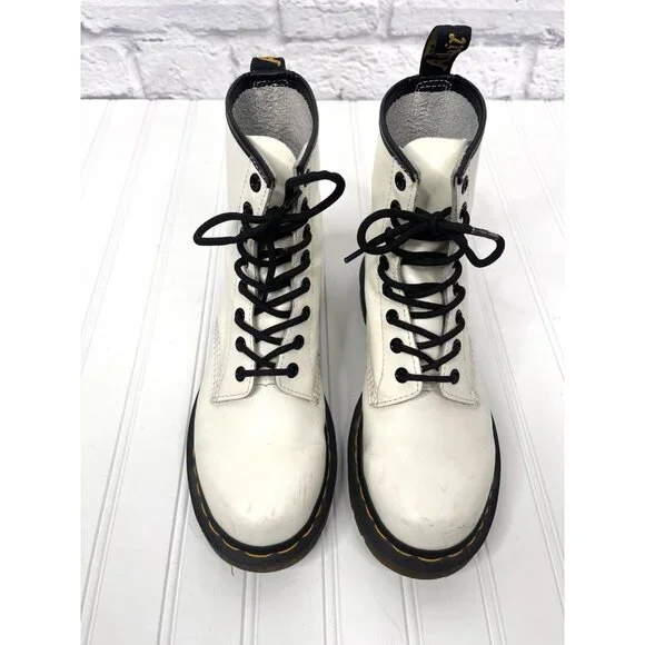 DR. MARTENS Women's White Leather Lace Up Combat Boot US 6 - Picture 2 of 6